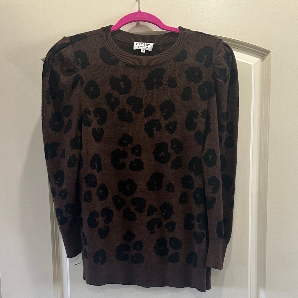 CrosbyWomen's Black Leopard Print Sweater